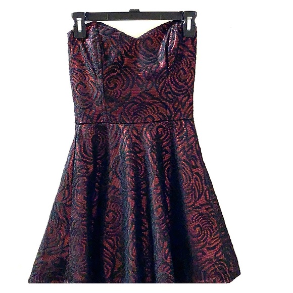 Black red lace strapless dress - Picture 1 of 1
